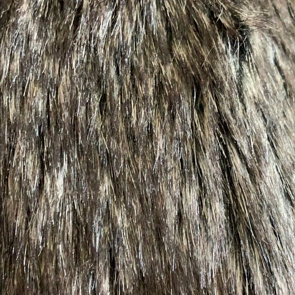 Fur Vest - Picture 3 of 3